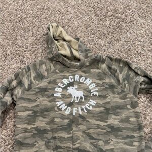 Abercrombie & Fitch Green Camouflage Hoodie